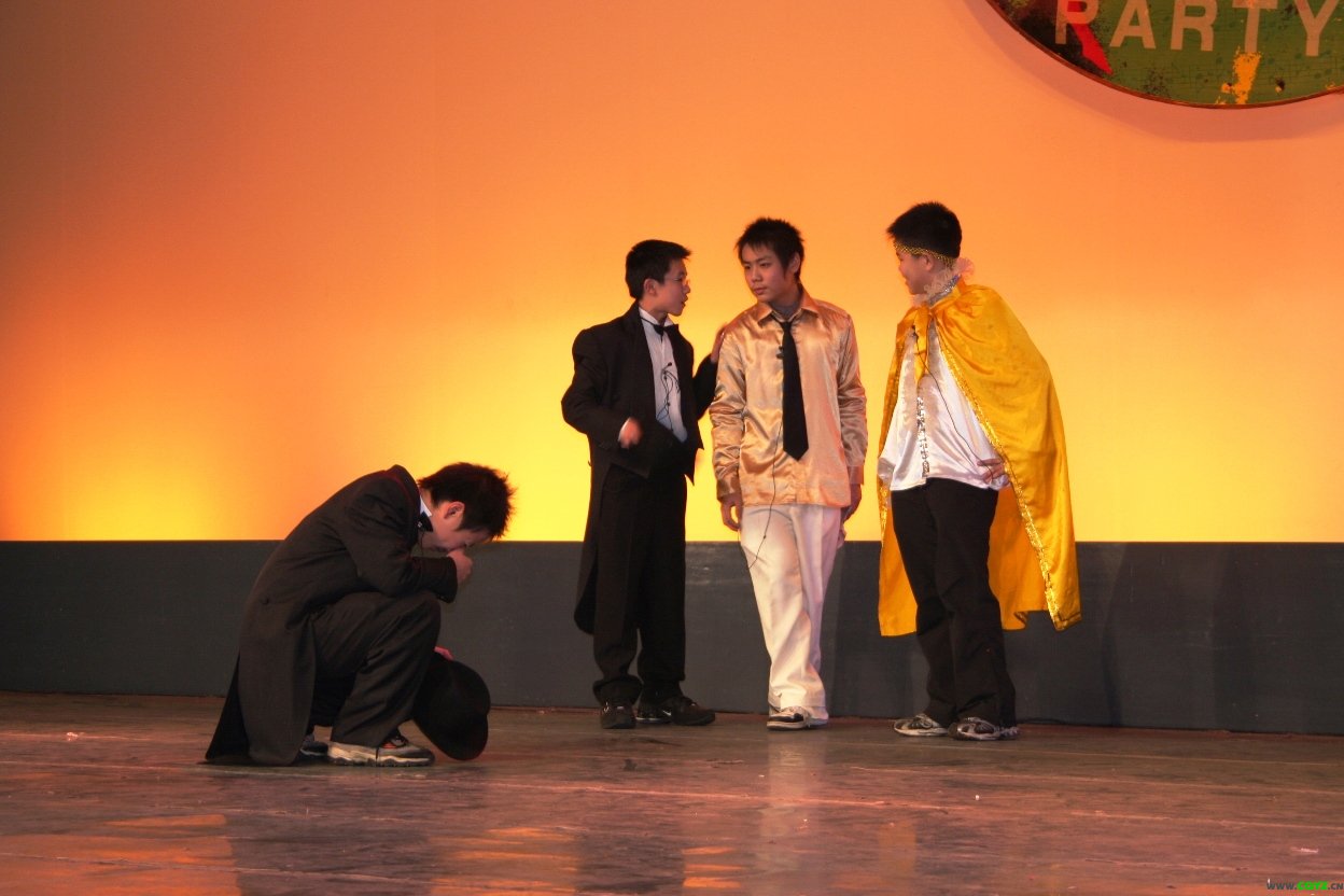 下关一中2012元旦文艺演出339班《乐动时间》