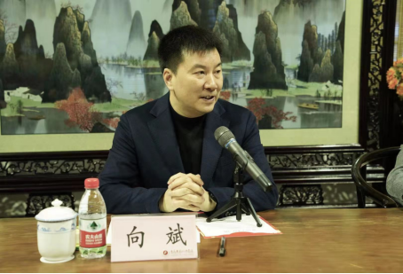 沙坪坝区教委领导慰问重庆一中专家